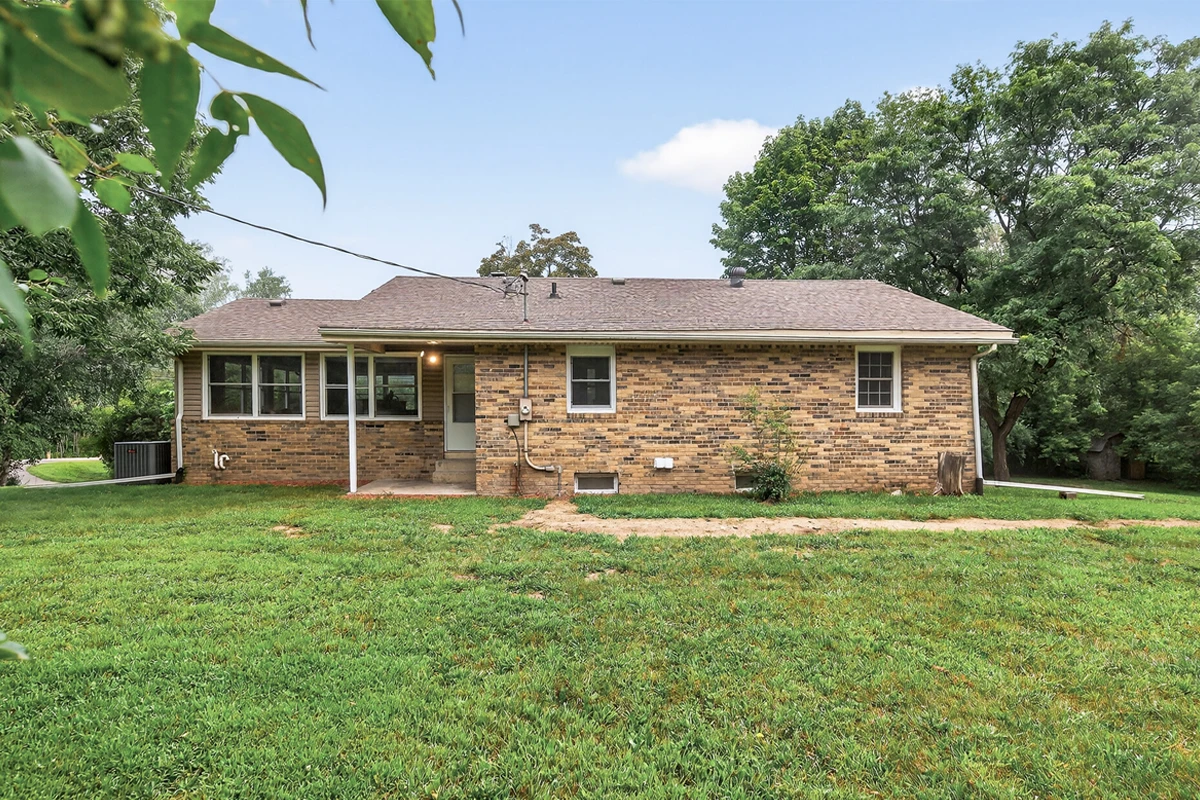 Woodhill Boulevard Lakeville